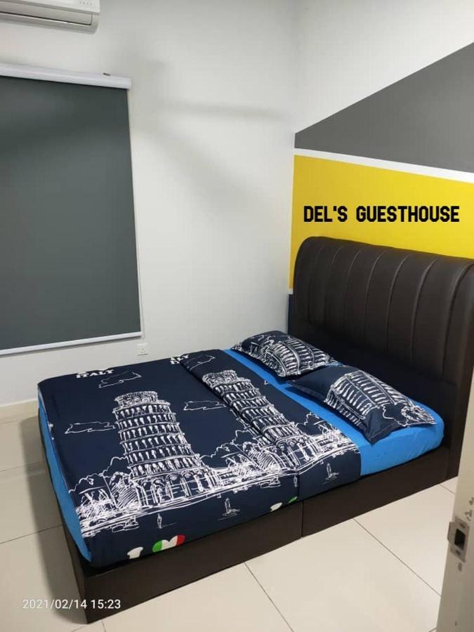 Del'S Guesthouse @ Southville Same Level With Pool Fits 8 Bangi Exterior photo